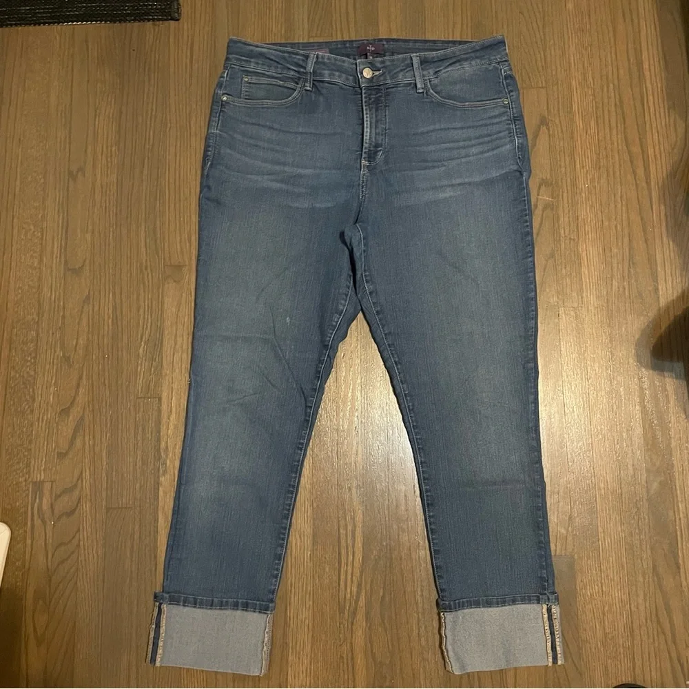 NYDJ Lorena Boyfriend - Picture 2 of 5